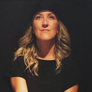 Meet your Posher, Danika